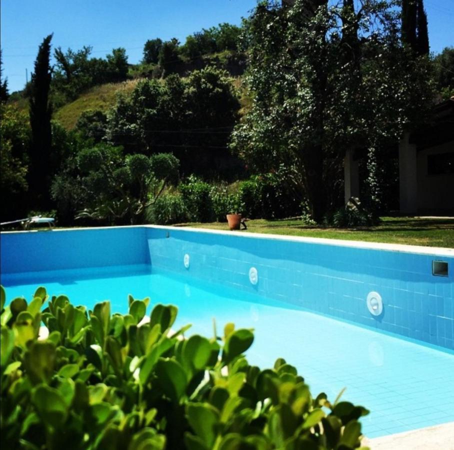 Villetta Blue Garden Sonnino Eksteriør billede